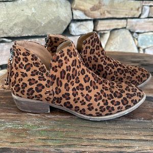 Leopard / Cheetah Print t Low Booties